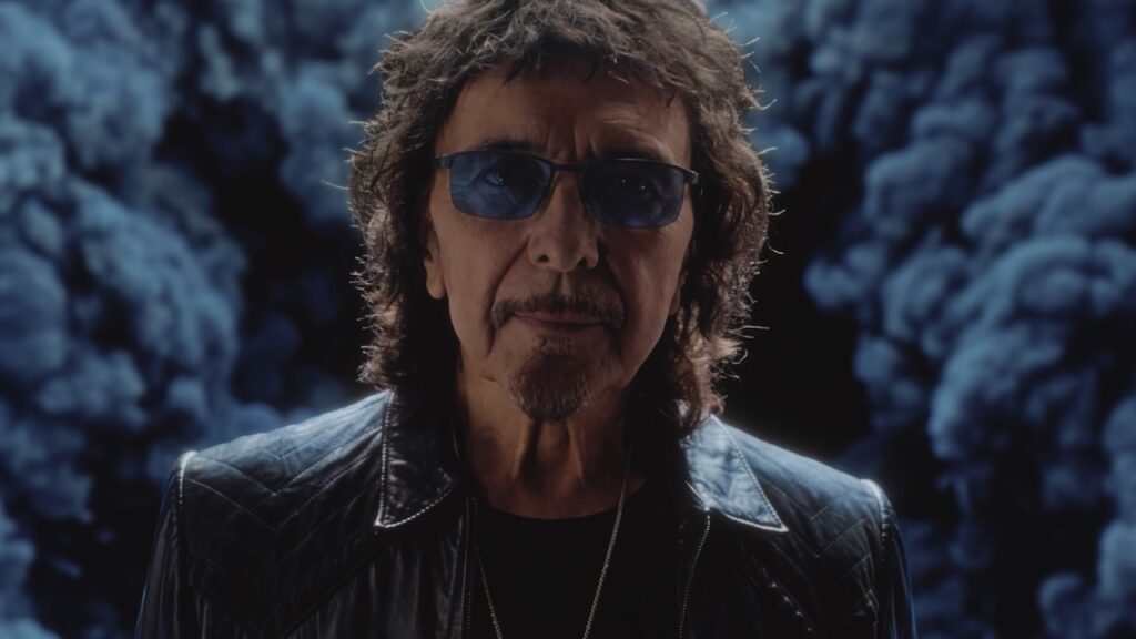 Tony Iommi in the official video for «World Alone»
